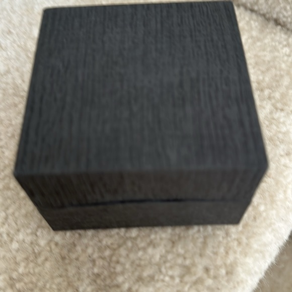 Genuine Amethyst and diamond pagoda earrings - Picture 6 of 8